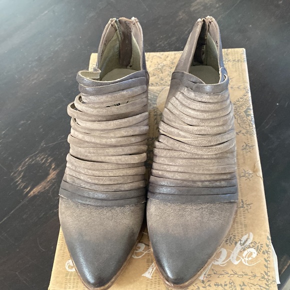 Free People Lost Valley Ankle Boot 37 New! - Picture 3 of 5